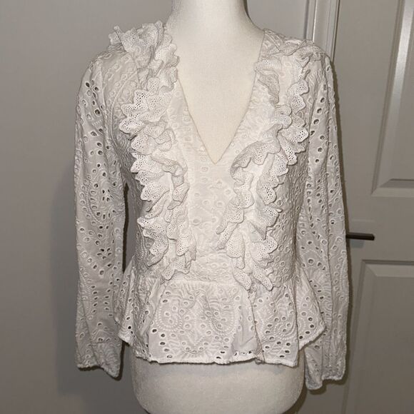 EXPRESS EYELET LACE RUFFLE FRONT PEPLUM TOP - Picture 4 of 8